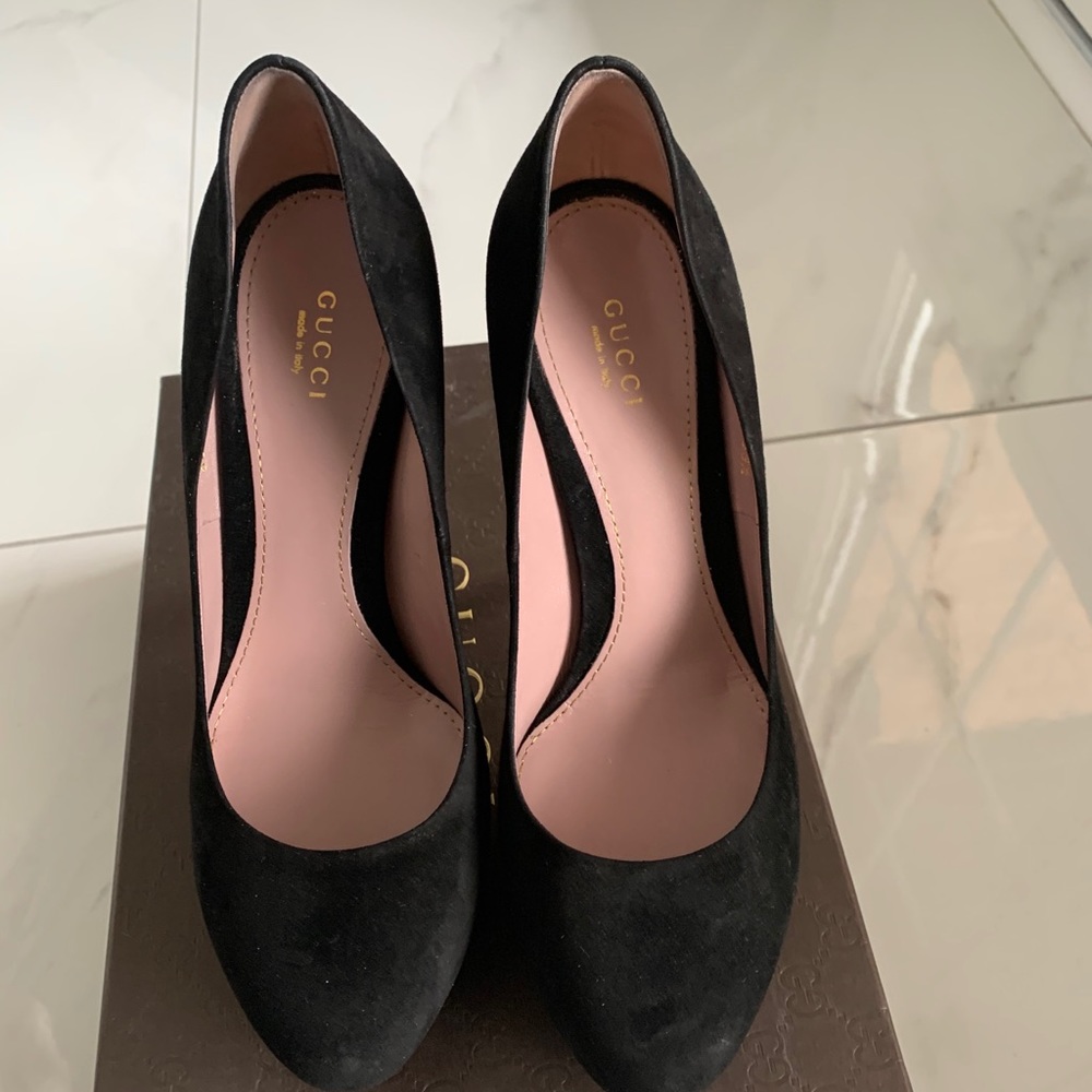 Gucci Suede Platform Pumps